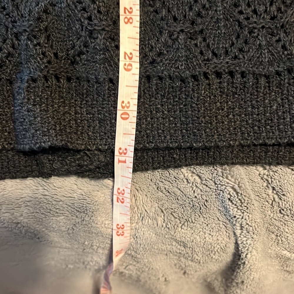 BLACK button up sleeveless cardigan - Picture 10 of 11